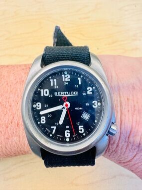 Vintage Bertucci Men’s 100m Water Resistant A-2T watch